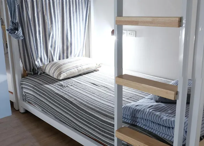 เดอะยาร์ด โฮสเทล กรุงเทพมหานคร